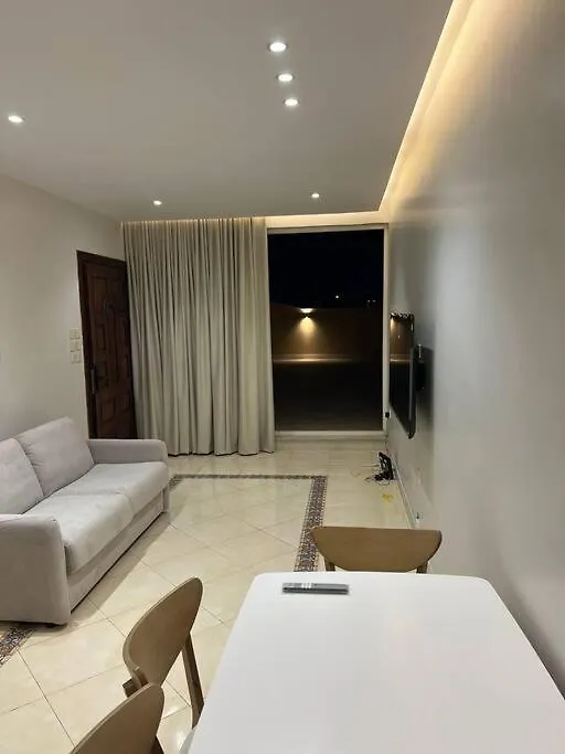 شقة رووف السلامة بجوار التسوق والمطاعم الحيوية,al salma condo-1