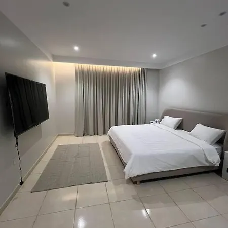 شقة رووف السلامة بجوار التسوق والمطاعم الحيوية,al salma condo-3