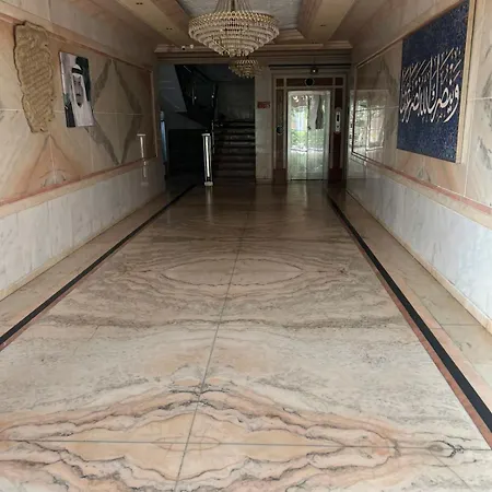 شقة رووف السلامة بجوار التسوق والمطاعم الحيوية,al salma condo-2